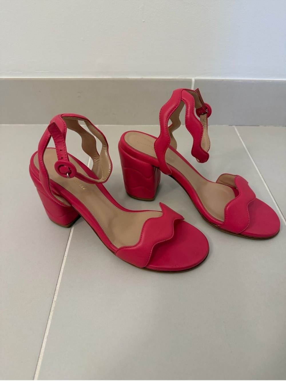 Gianvito Rossi Hot Pink Wavy Strap Block Heel Sandals